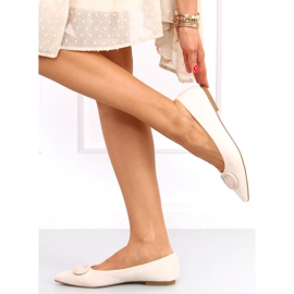 Ballerinas with almond toes Arte Beige 2