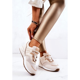 FS2 Sport Shoes On The Beige Ginevra Platform 2