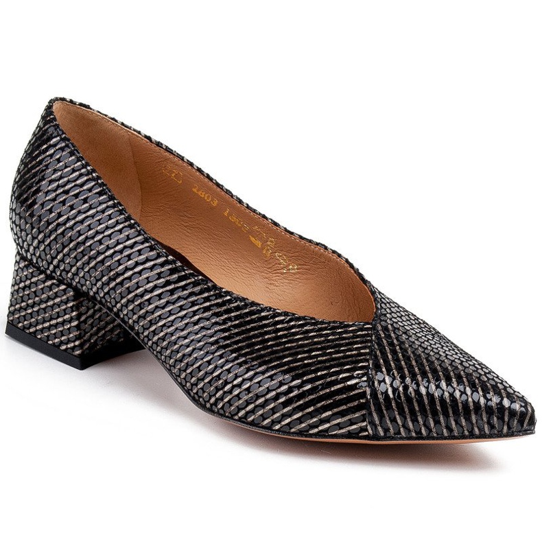 Marco Shoes Black pumps made of unusual striped leather 1 Marco Shoes Black pumps made of unusual striped leather 1