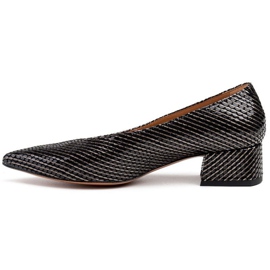 Marco Shoes Black pumps made of unusual striped leather 2 Marco Shoes Black pumps made of unusual striped leather 2