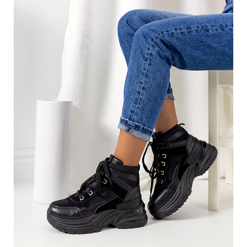 Black sneakers from Muncy 1