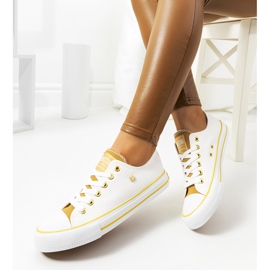 White Big Star women's sneakers HH274458 beige 1