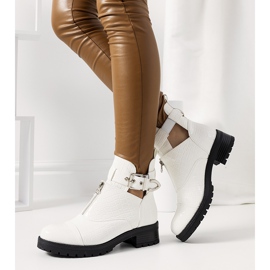 White lacquered boots from Rosanne 2