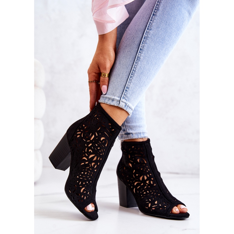 FB1 Black Openwork Boots On A Post Brittany 2