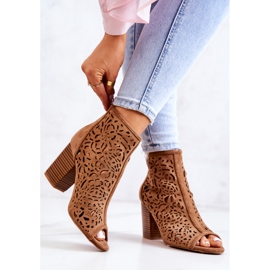 FB1 Openwork Boots On A Post Camel Brittany brown 2