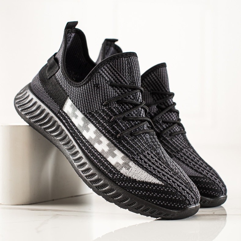 TRENDI Men's Black Sneakers 2