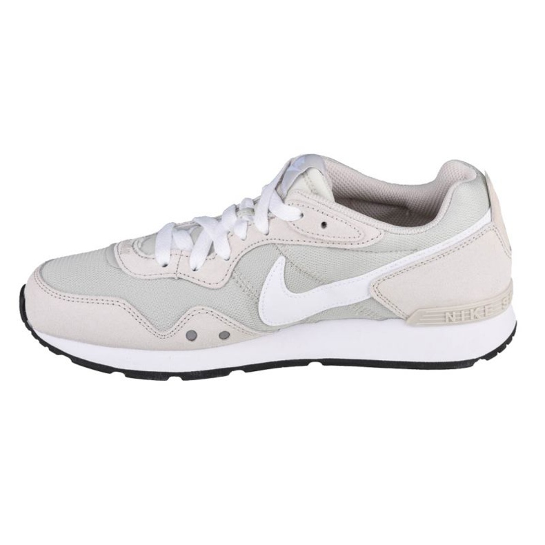Nike Venture Runner W CK2948-002 white grey 1
