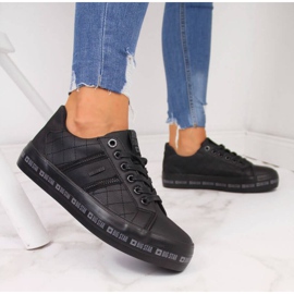 Black low-top sneakers on the Big Star W II274070 platform 2