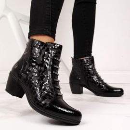 Leather boots on a block Rieker W Y2162-01 black 2