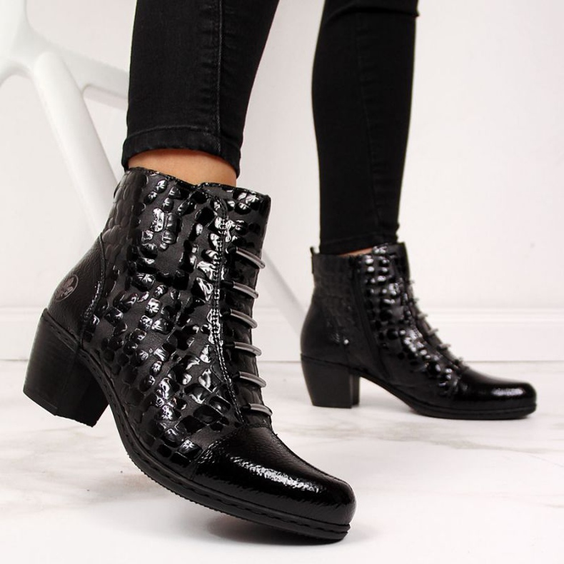 Leather boots on a block Rieker W Y2162-01 black 2