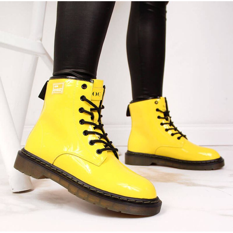 Lacquered leather boots Goe W II2N4054 yellow 2