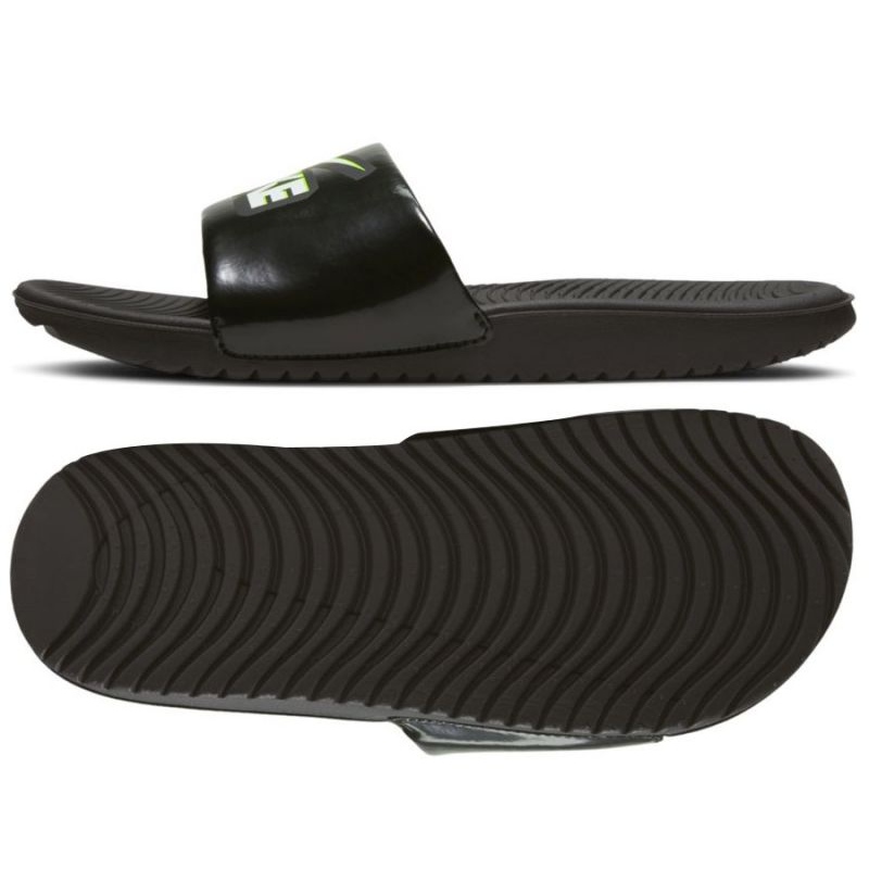 nike flip flops junior