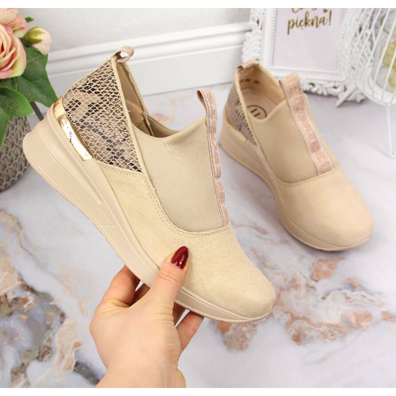 Leather sneakers on a wedge Filippo W PAW253B beige 1
