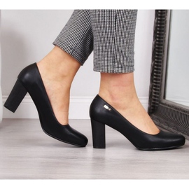 Pumps on the post of Sergio Leone W SK193A black 2