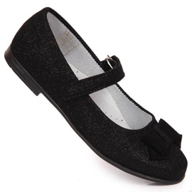 Velcro ballerinas Kornecki Jr 6802 black 1