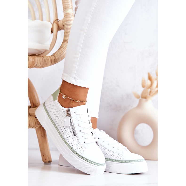 FB2 Sports Shoes On The White And Green Louisa Platform 2 FB2 Sports Shoes On The White And Green Louisa Platform 2