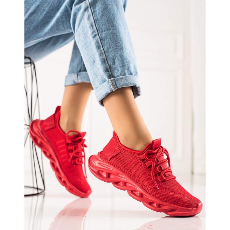 TRENDI Red Light Sneakers 1