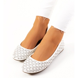 White ballerinas with an openwork Grie pattern 2