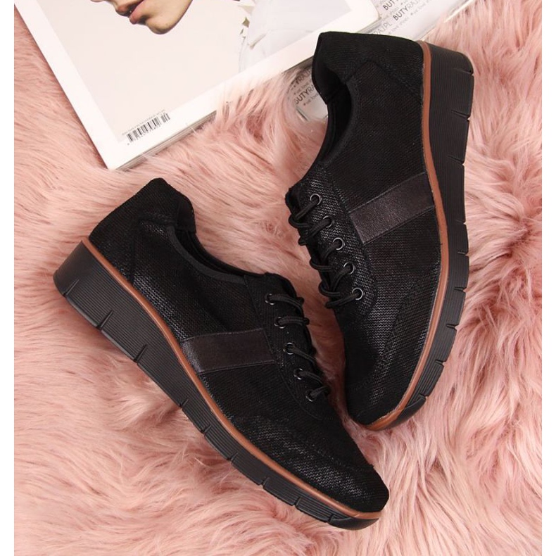 Leather shoes on the wedge Filippo W PAW68A black 2