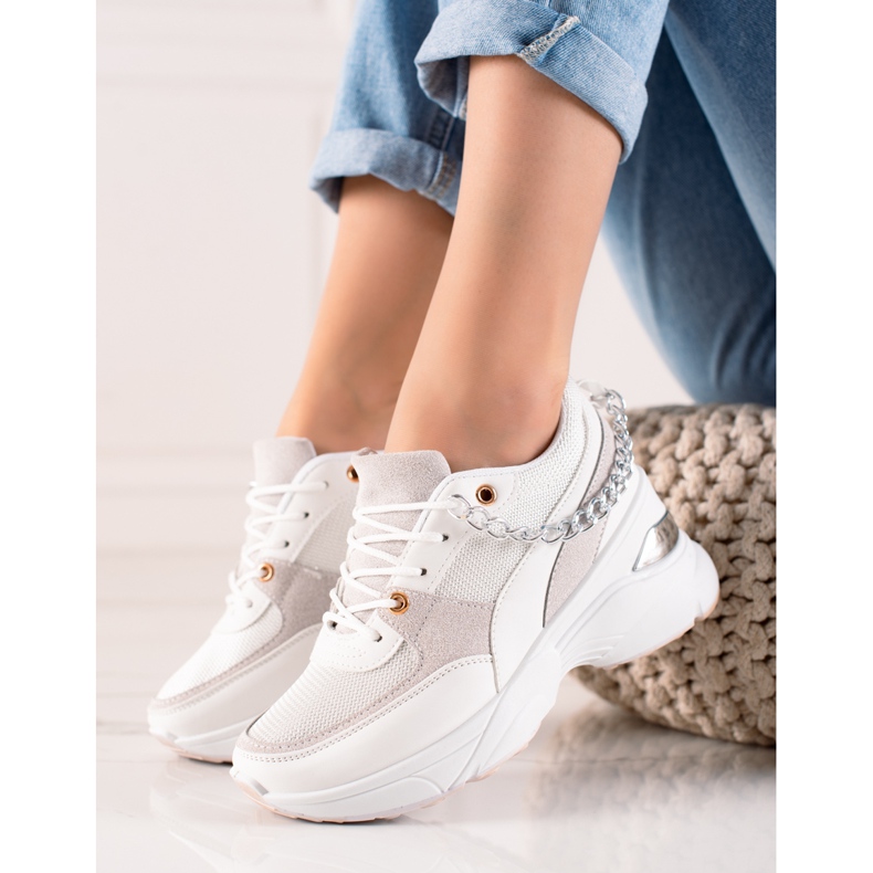 Ideal Shoes Sneakers With Chain white 1