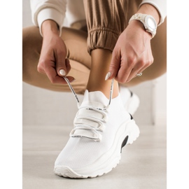 TRENDI Tied Sneakers On The Platform white 1