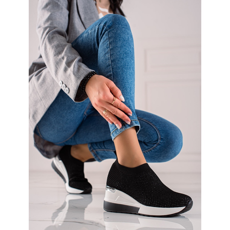 TRENDI Stylish wedge sneakers black 2