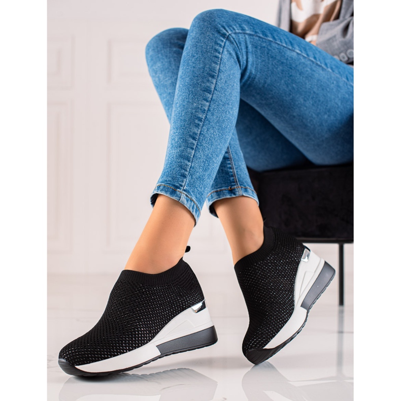 TRENDI Stylish wedge sneakers black 1