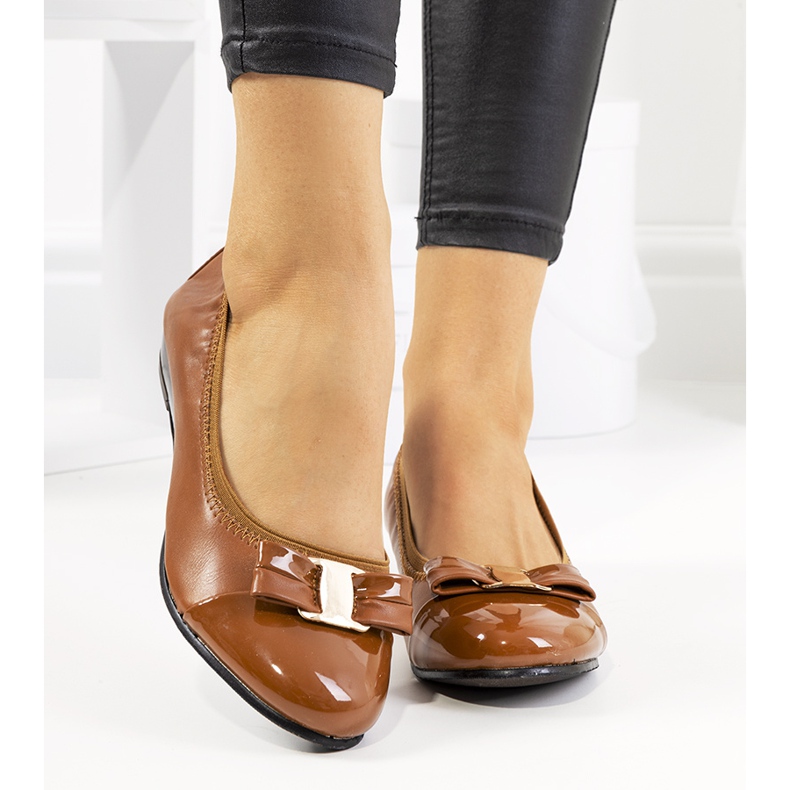 Brown ballerinas on the wedge Rees 1