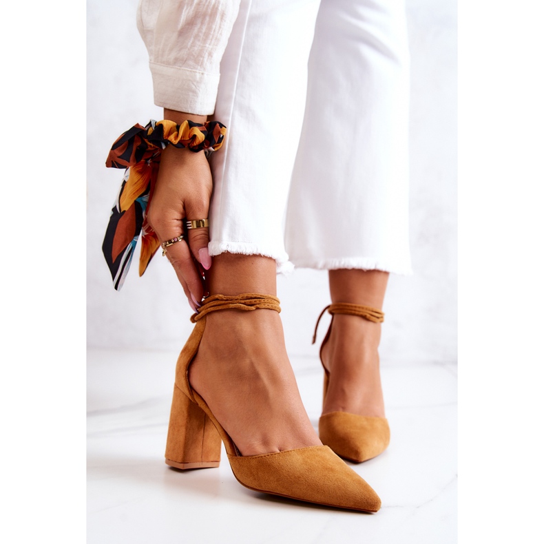 FB2 Pumps On A Bar Tied Camel Lettice brown yellow 1