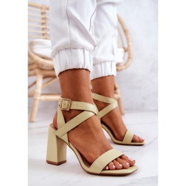 FB2 Elegant Sandals On A Bar Pastel Green Michele 2