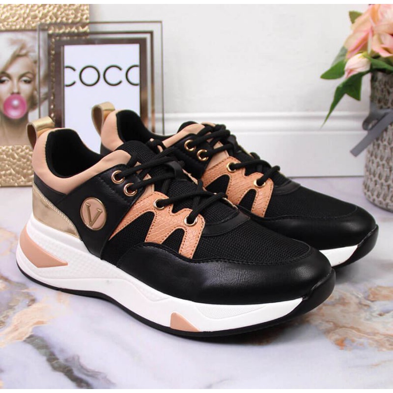 Sneakers on the platform Vinceza W JAN79A black 2