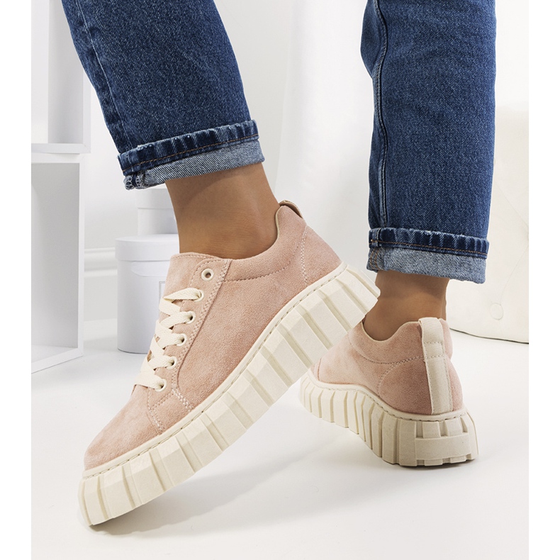 Pink sneakers on the Mirabel platform 1