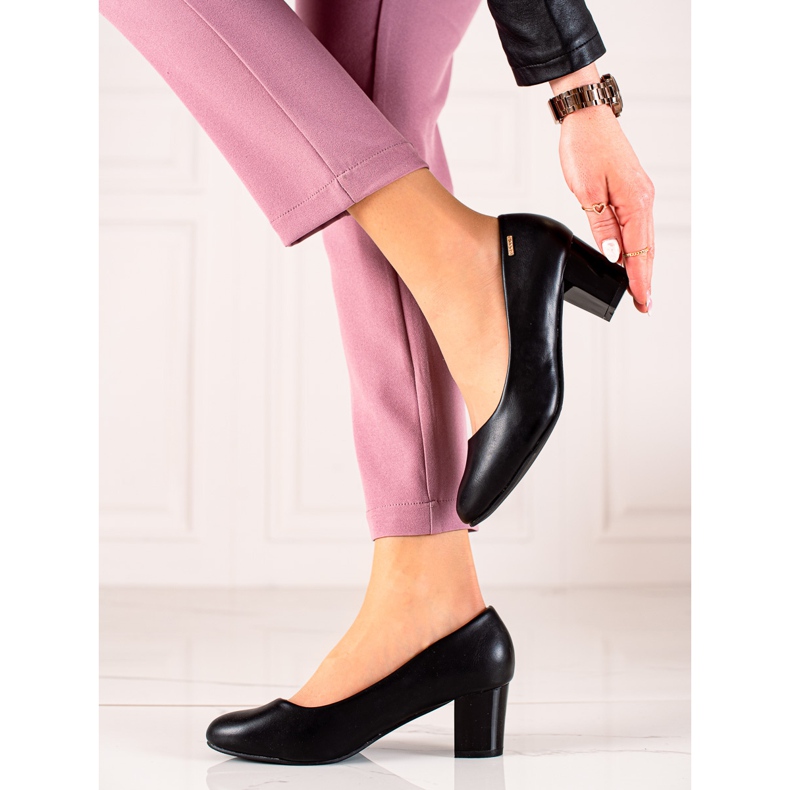 Goodin Elegant black pumps 1