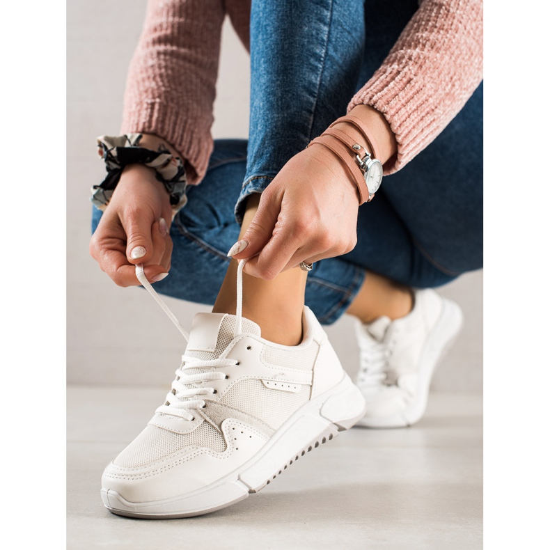 Ideal Shoes White Sneakers On The Platform 1
