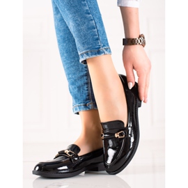Small Swan Black lacquered shoes 1