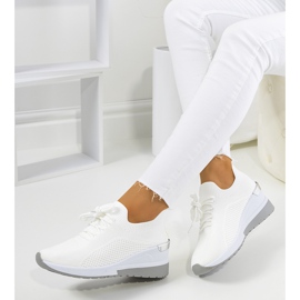 White sneakers on the wedge Sabelia 2