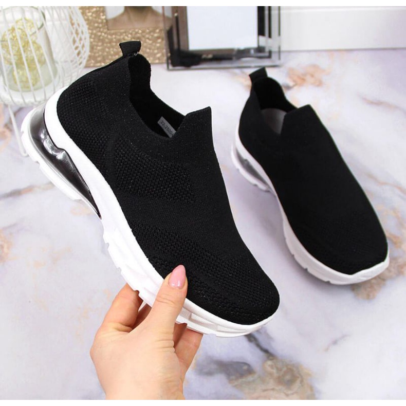 Slip on sports shoes Potocki W WOL57A black 1 Slip on sports shoes Potocki W WOL57A black 1