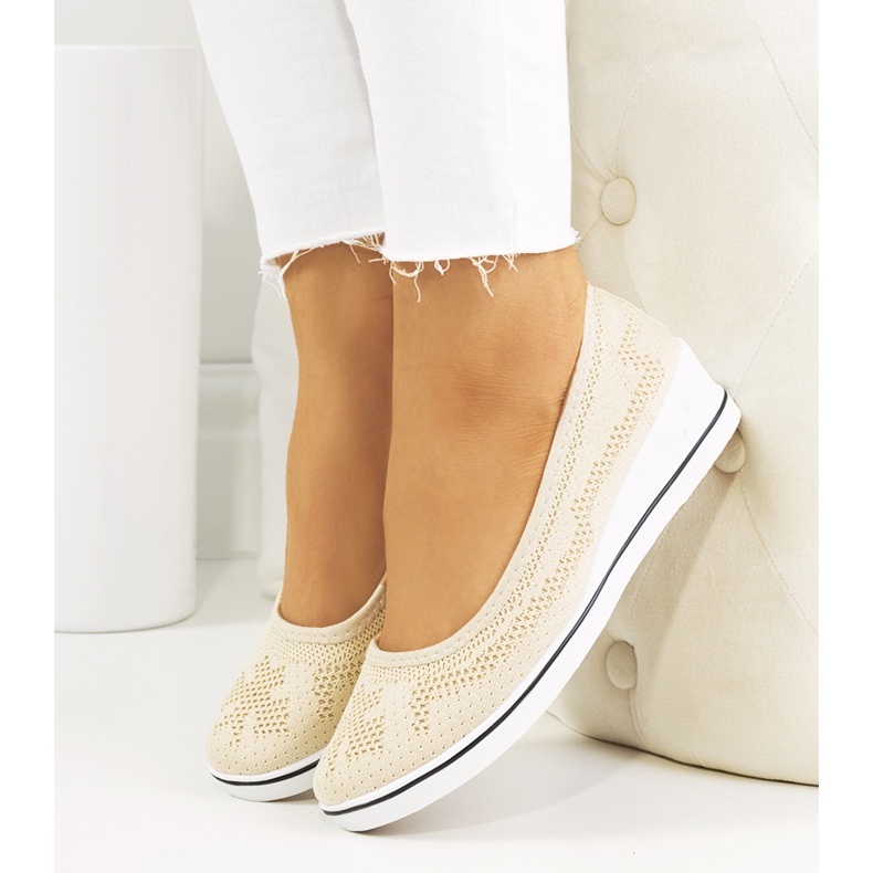 Beige ballerinas on the Connor wedge 1