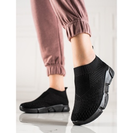 SUPER COOL Black Sports Sneakers 1