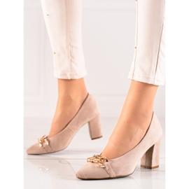 Elegant pumps on the VINCEZA pillar beige 2
