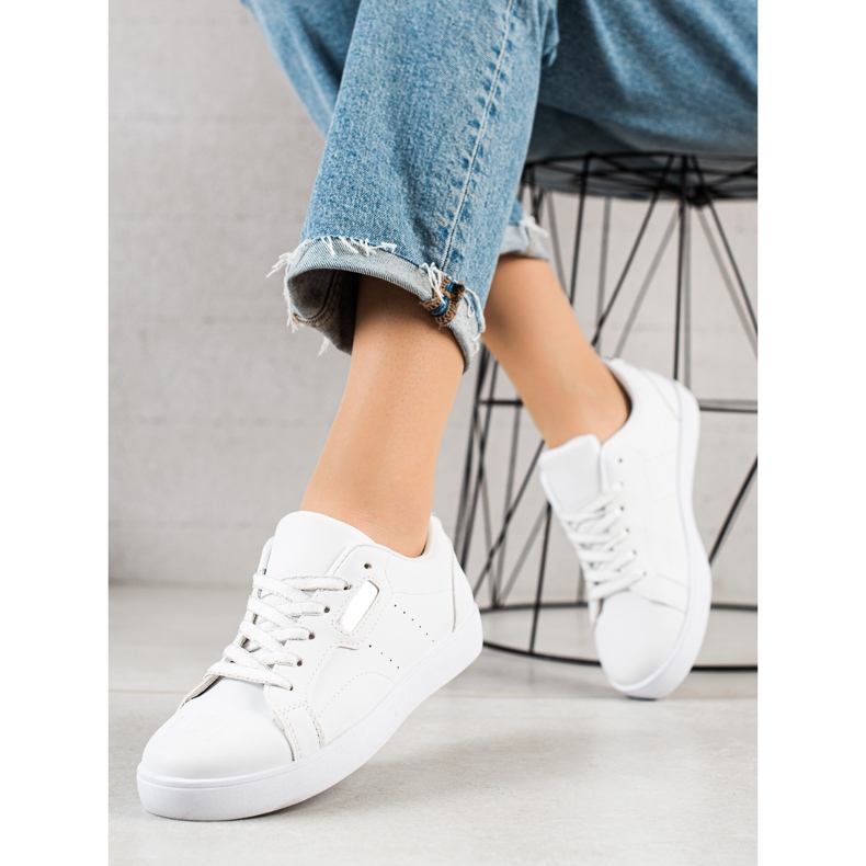 TRENDI Classic Lace-up Sneakers white 1