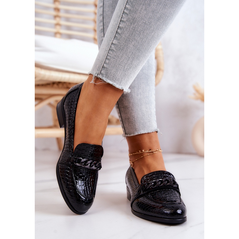 Vinceza Lacquered shoes with a serpentine pattern Black Yasmin 2