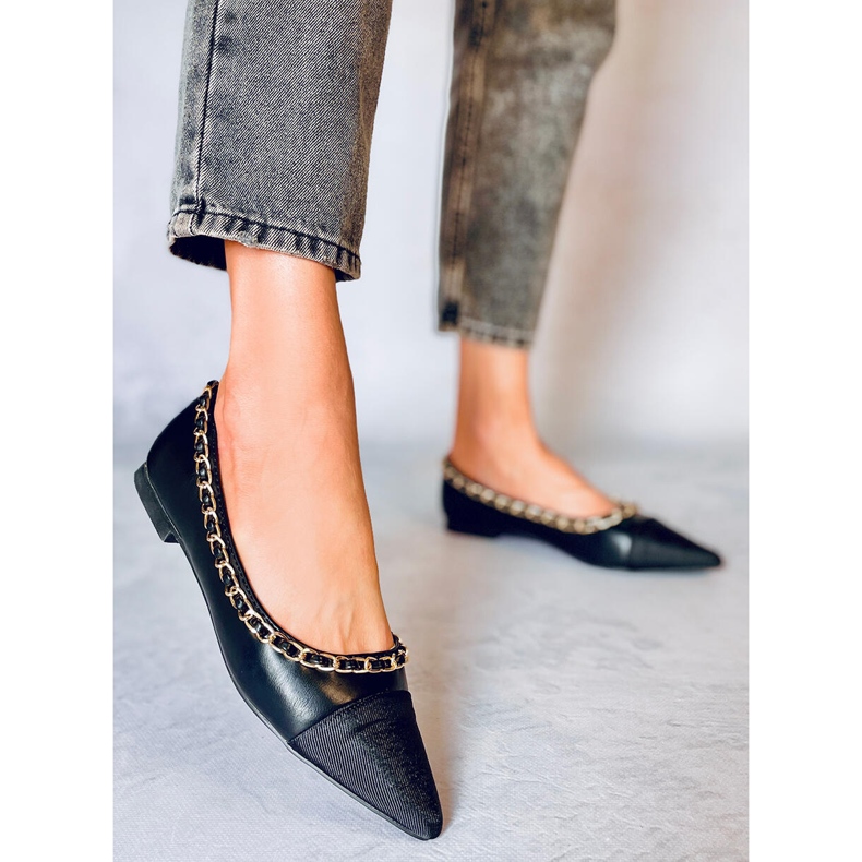 Ballerinas with a chain Sabina Black 1