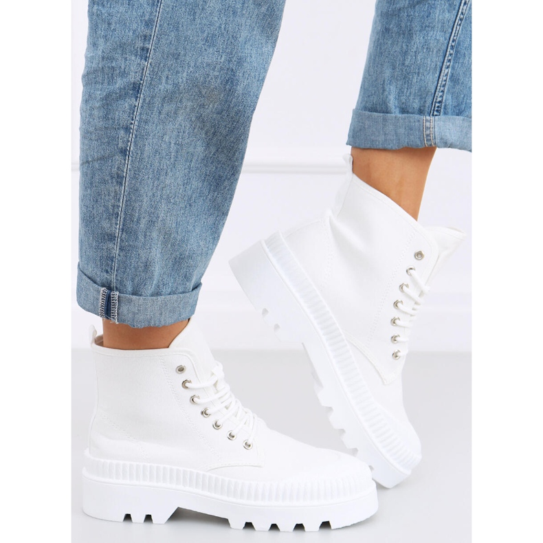 Costa White ankle-high trekking sneakers 1