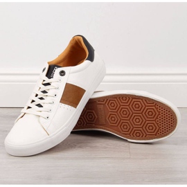 Low-top sneakers with eco leather Big Star M II174037 white brown 1
