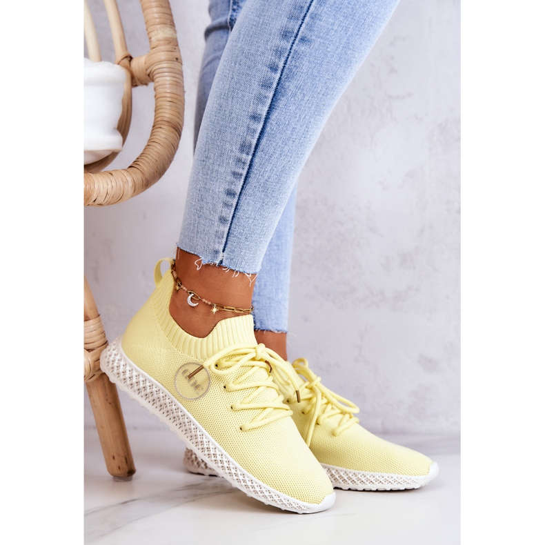Women's sports shoes GOE JJ2N4150 Yellow 1