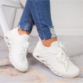 McKeylor W JAN84B white sports shoes 2