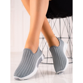 TRENDI Comfortable Slip-On Sneakers 2