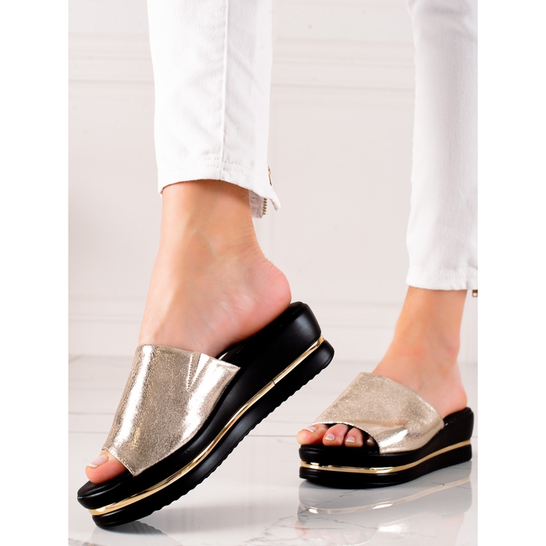 Goodin Shiny Slippers On The Platform golden 1