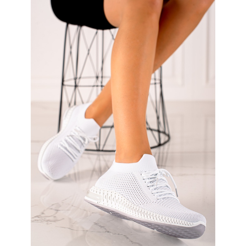 TRENDI Light Sport Shoes white 1